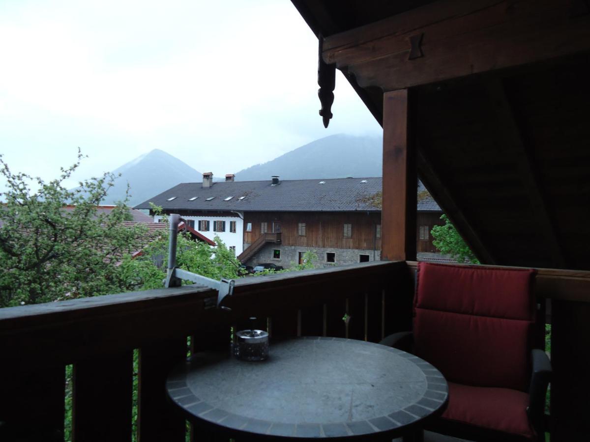 Ferienwohnung Wingen Bad Feilnbach Ruang foto